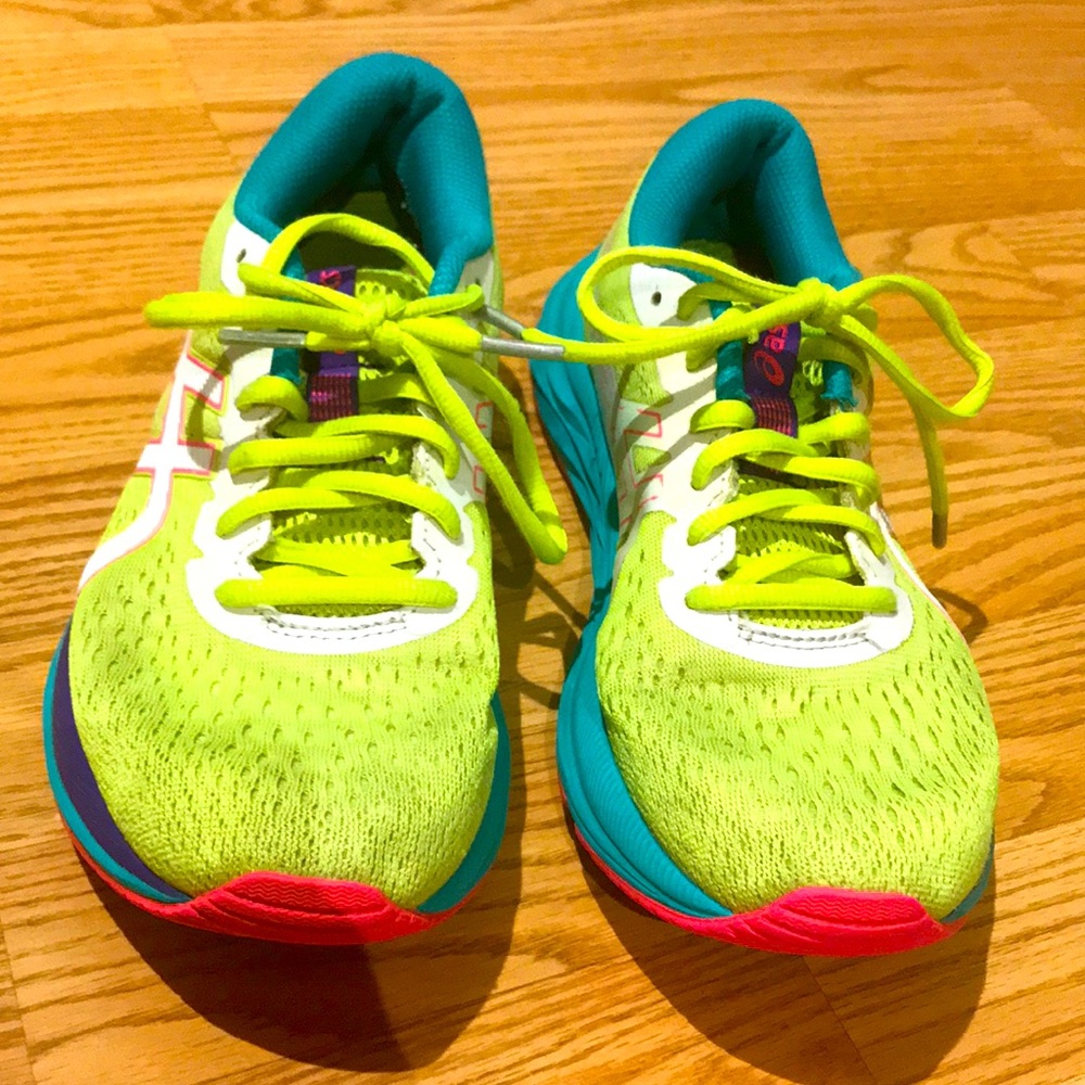 ASICS Gel Excite 7 neon yellow, turquoise.Size 7.5